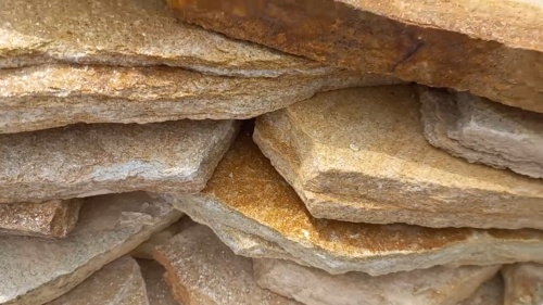 Плитняк златолит жёлтый золотистый для фасада 1,5-3см купить в Туринске