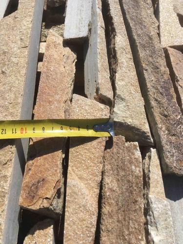 Горбушка златолит золотистый для облицовки купить в Туринске