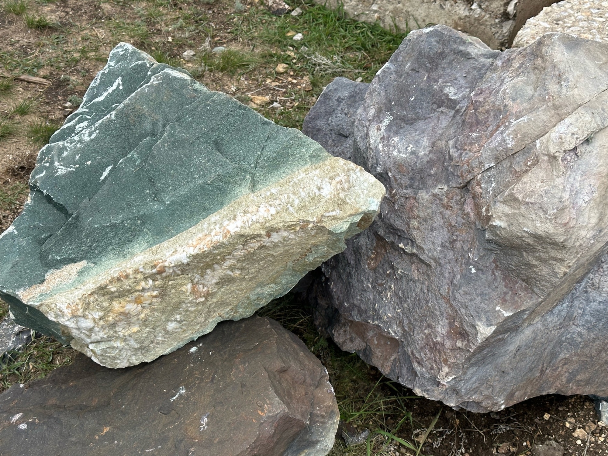 Камни для ландшафтного дизайна зелёные 10-60 килограмм купить в Туринске