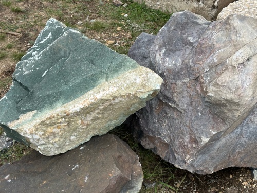 Камни для ландшафтного дизайна зелёные 10-60 килограмм купить в Туринске