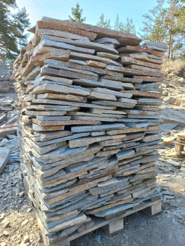 Плитняк златолит серебристый для цоколя, отмостки купить в Туринске