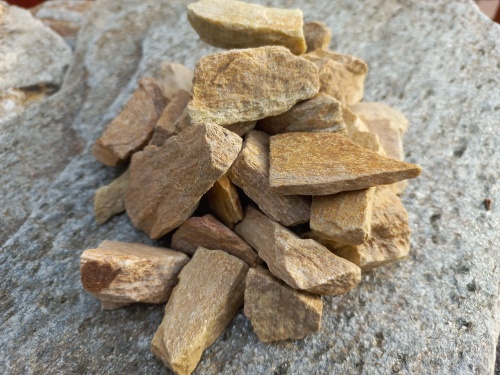 Златолит жёлтый декоративная каменная крошка купить в Туринске