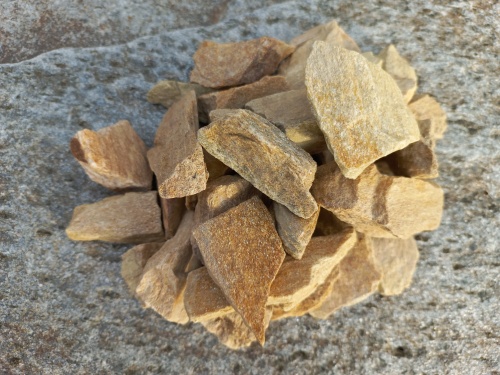 Златолит жёлтый декоративная каменная крошка купить в Туринске