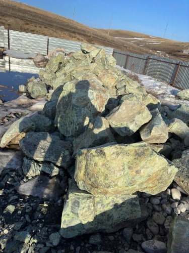 Камни для ландшафтного дизайна зелёные 10-60 килограмм купить в Туринске