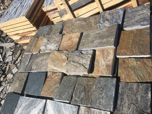 Плитка пилёная златолит Уральский для цоколя, отмостки купить в Туринске