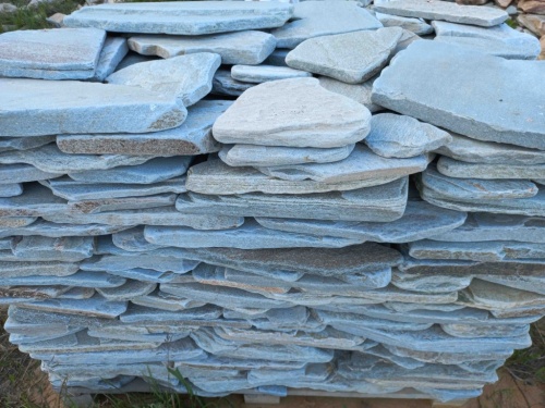 Плитняк златолит зелёный галтованный для цоколя купить в Туринске