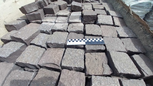 Лемезит колотая брусчатка 10 * 10 см. для парковки купить в Туринске