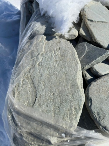 Плитняк златолит зелёный галтованный для цоколя купить в Туринске